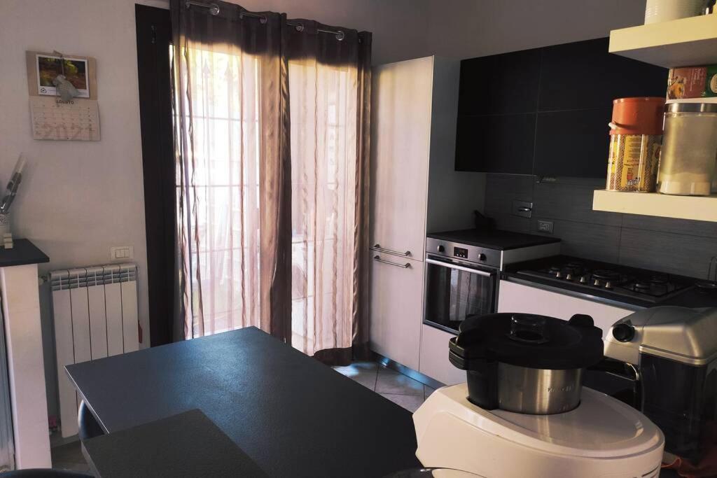 Large House 3 Floors City 'N Sea Vitinia Экстерьер фото